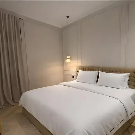 Apartment 3 Louis Marie *